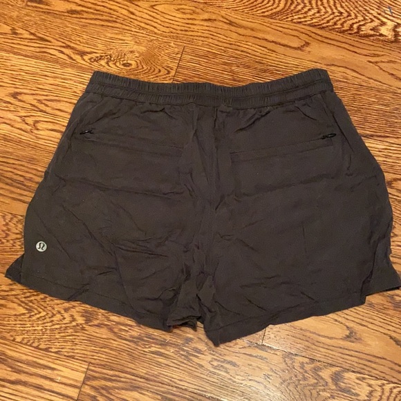 Lululemon Shorts - Picture 4 of 5
